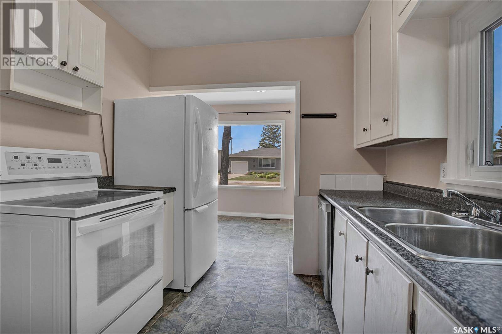 Saskatoon, SK S7N1X4,507 Egbert AVENUE
