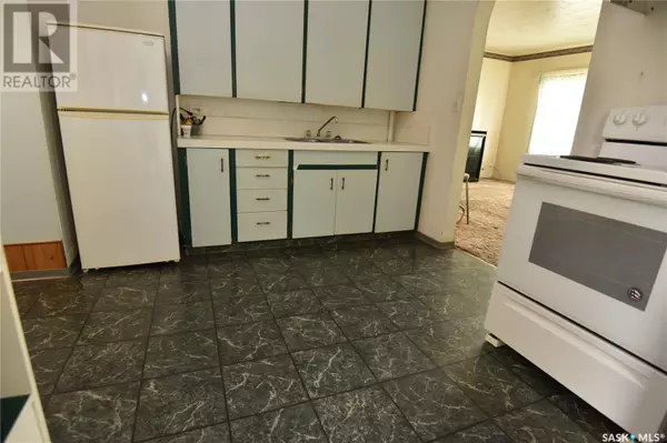 Nipawin, SK S0E1E0,303 2nd STREET W