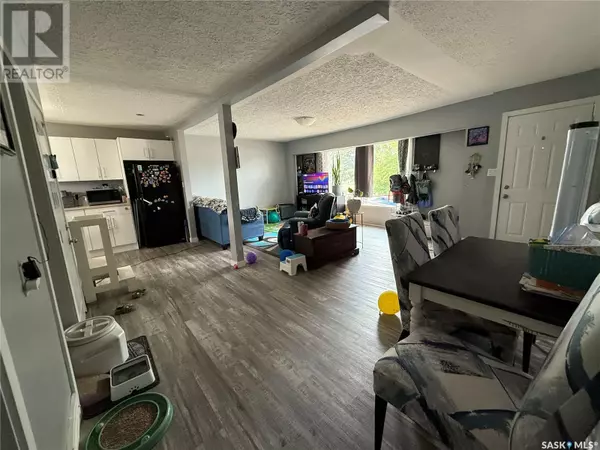 Saskatoon, SK S7L2W6,938 P AVENUE N