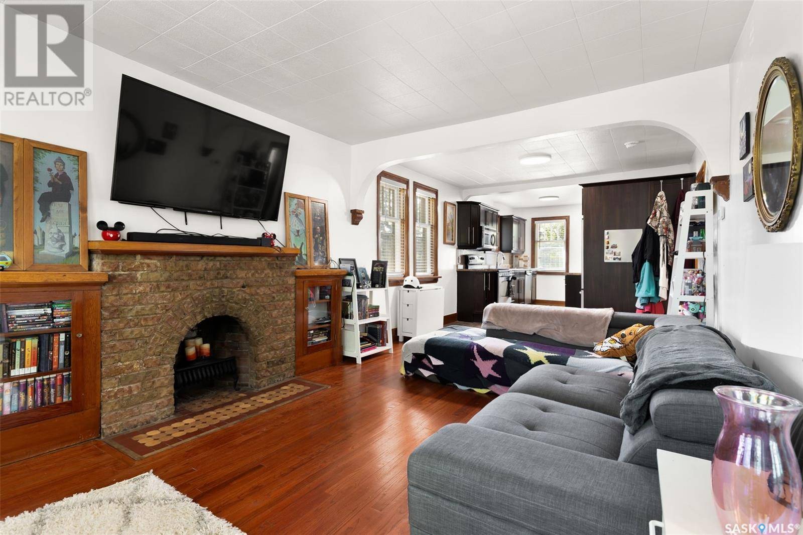 Regina, SK S4S0J7,2366 Elphinstone STREET