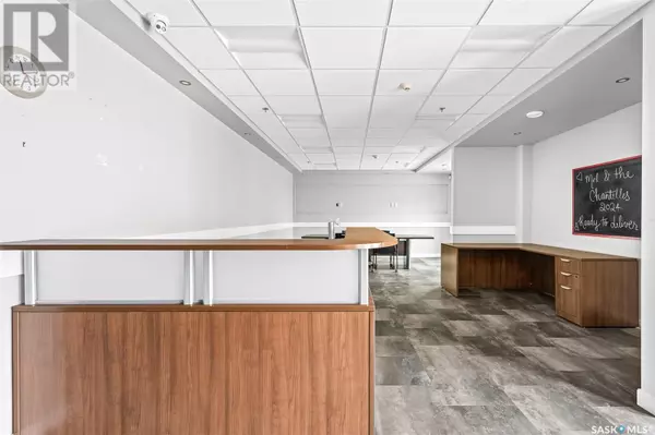 Moose Jaw, SK S6H0L9,461 Athabasca STREET E