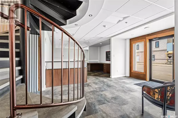 Moose Jaw, SK S6H0L9,461 Athabasca STREET E