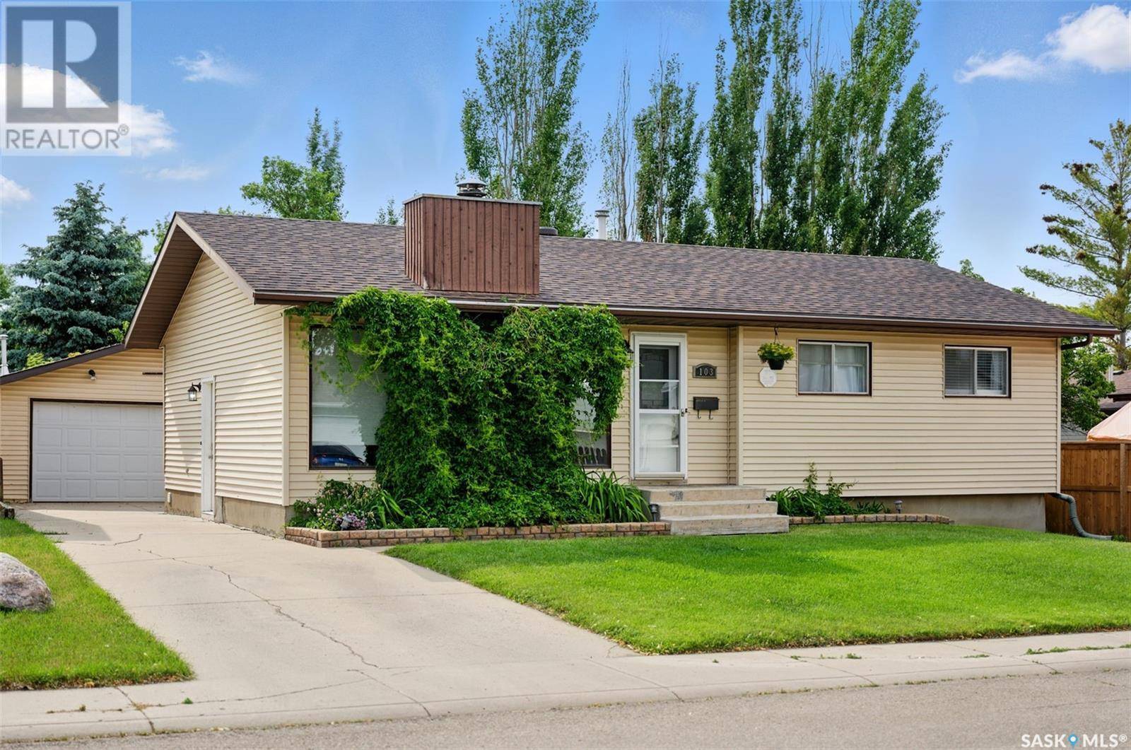 103 O'Regan CRESCENT, Saskatoon, SK S7L6P1
