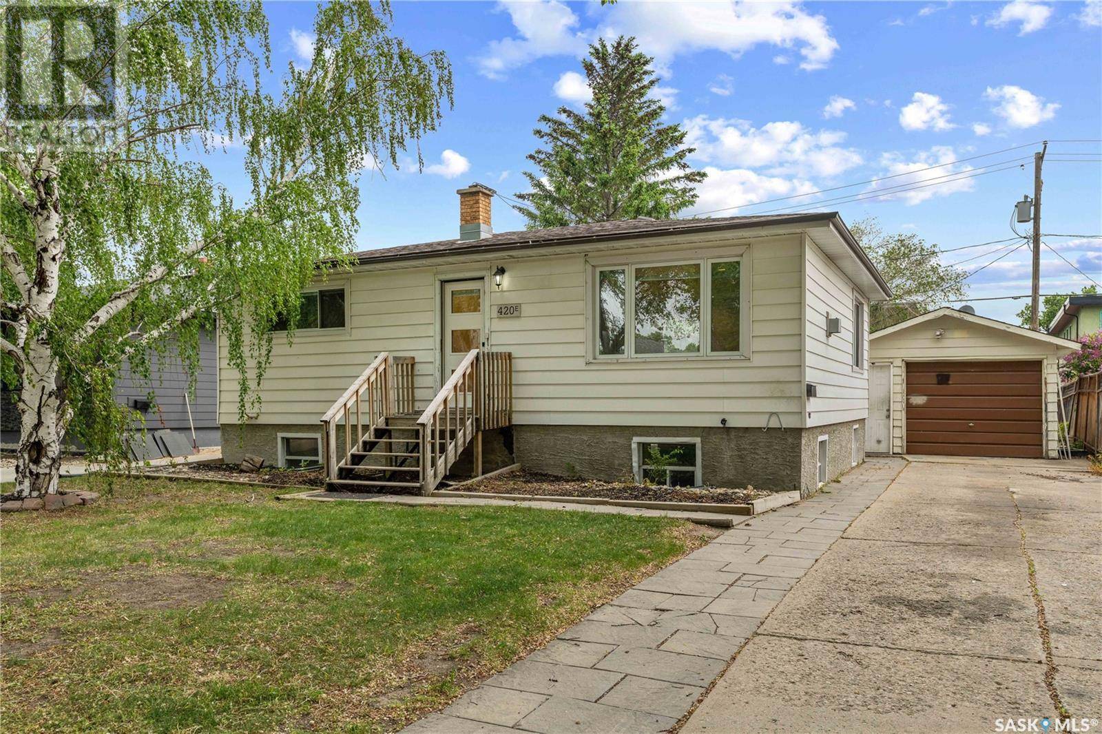 Regina, SK S4N0Z9,420 Broadway AVENUE E