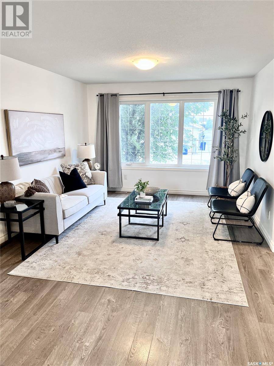 Regina, SK S4W0E7,5438 Mitchinson WAY