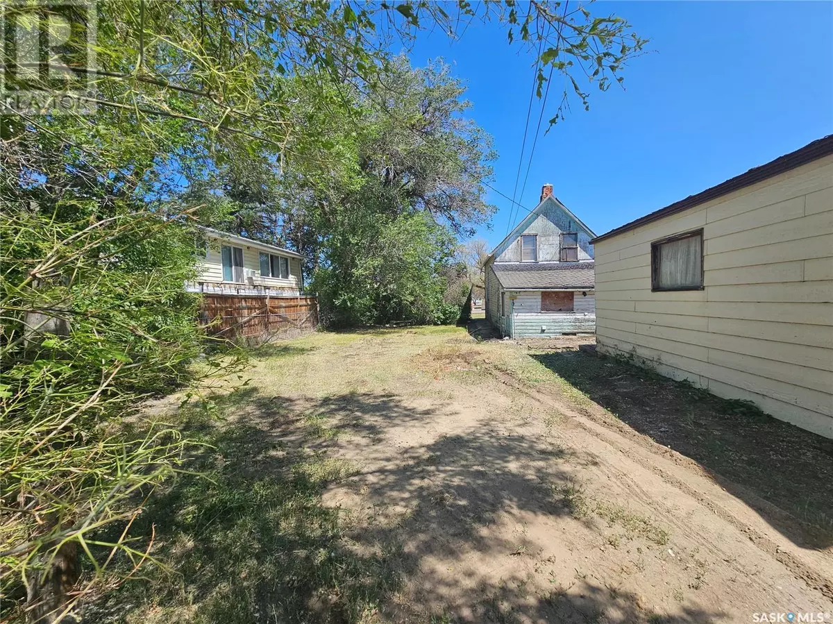 Swift Current, SK S9H2G2,58 3rd AVENUE NE