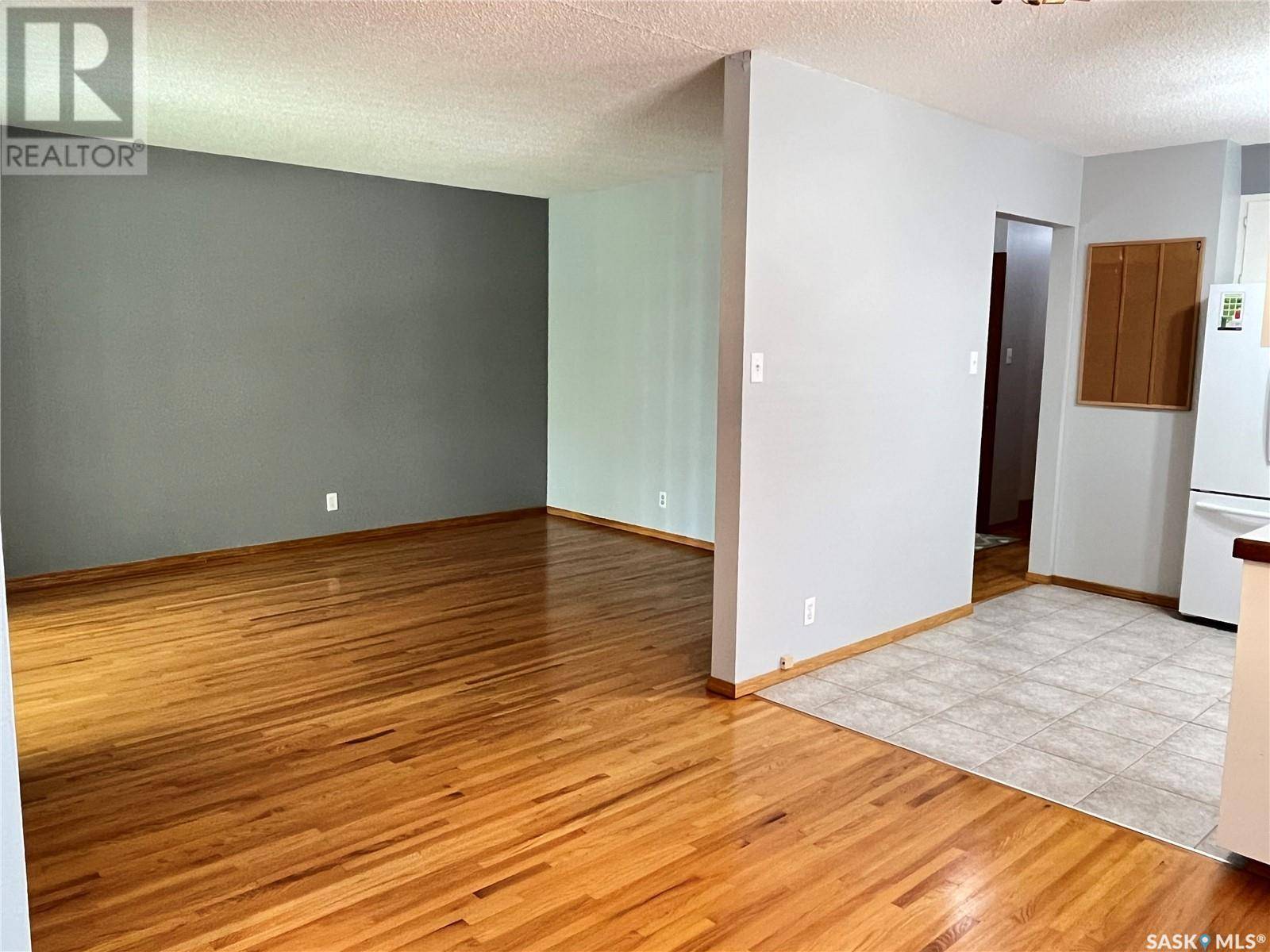 Regina, SK S4N1R6,66 Rothwell CRESCENT