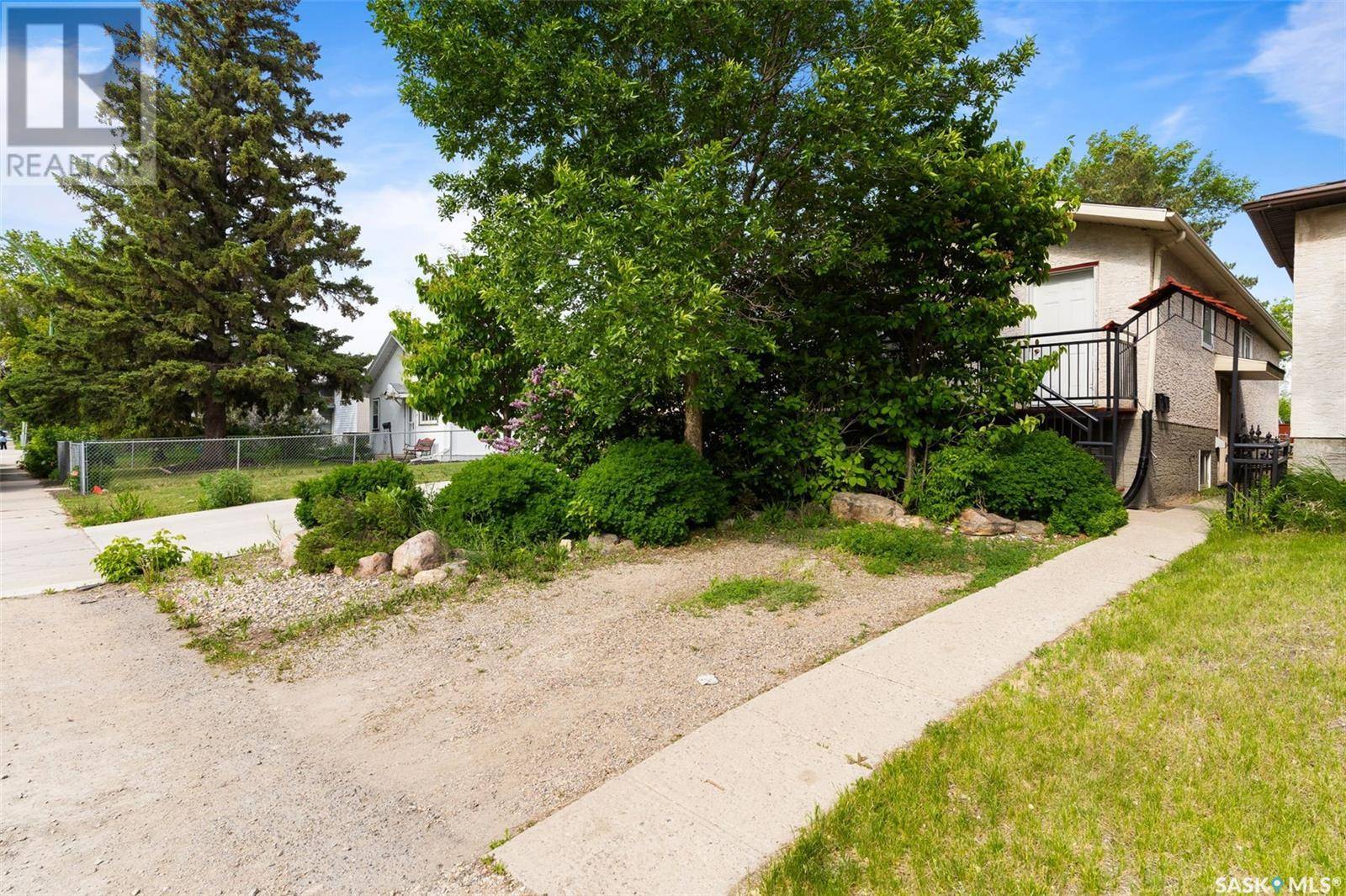 Regina, SK S4R1N6,A&B 339 Ottawa STREET