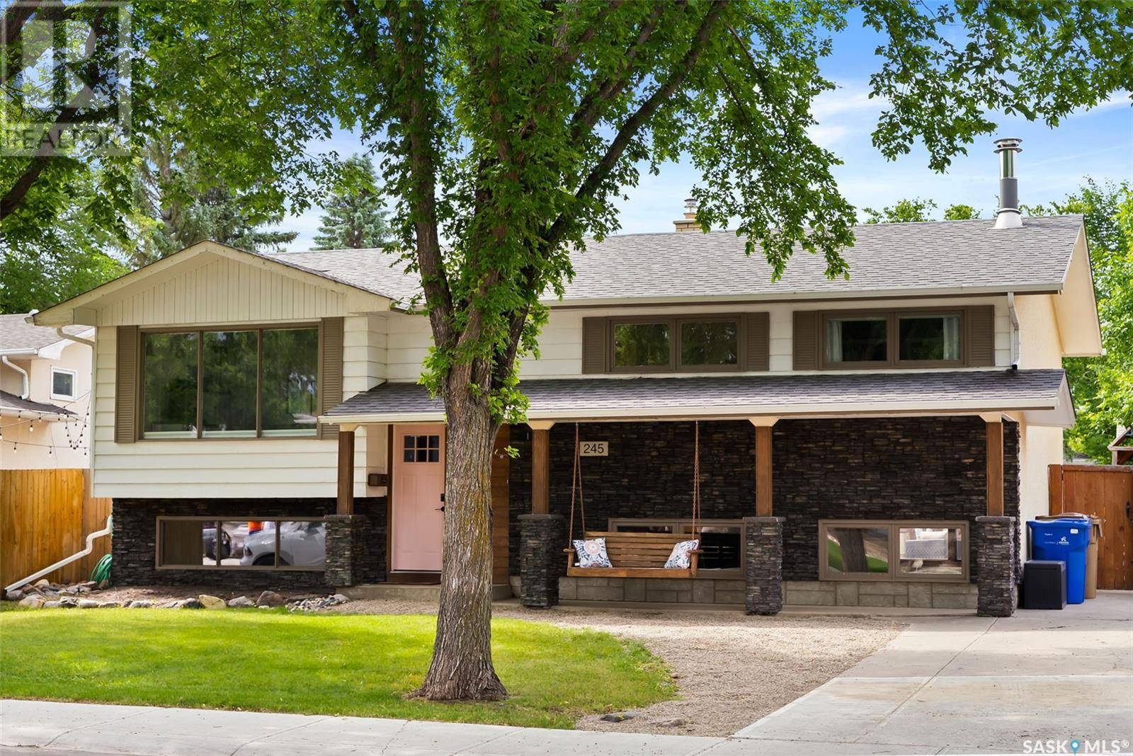 Regina, SK S4S5W1,245 Habkirk DRIVE