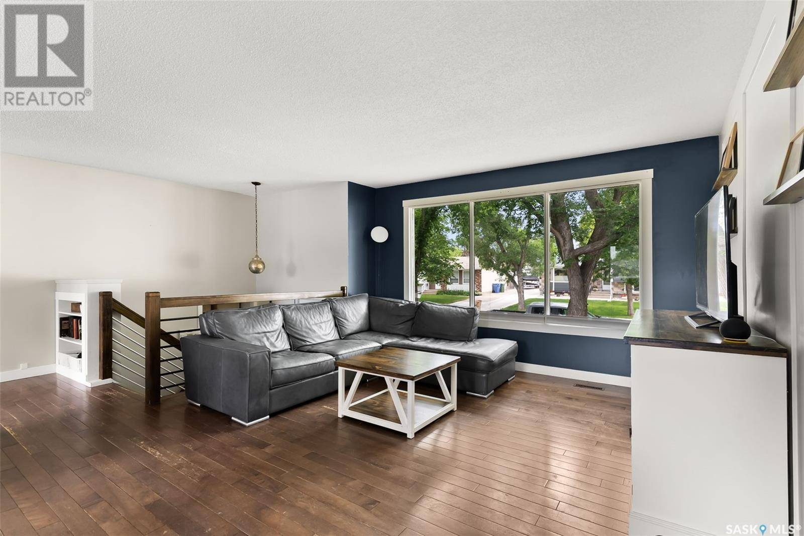 Regina, SK S4S5W1,245 Habkirk DRIVE