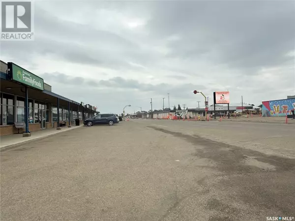 Assiniboia, SK S0H0B0,112 100 1st AVENUE W