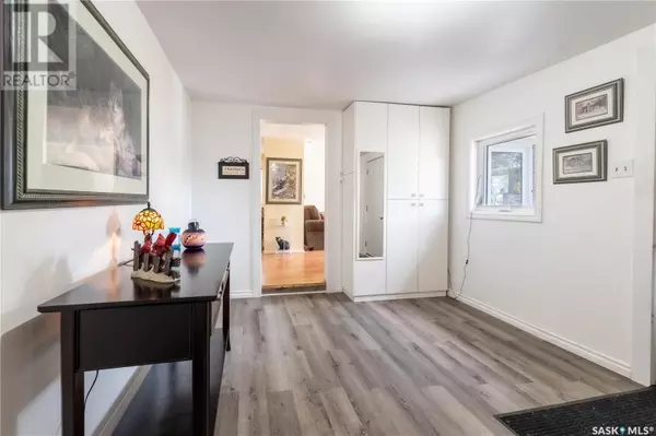 Moose Jaw, SK S6H1C6,B21 - 1455 9th AVENUE NE