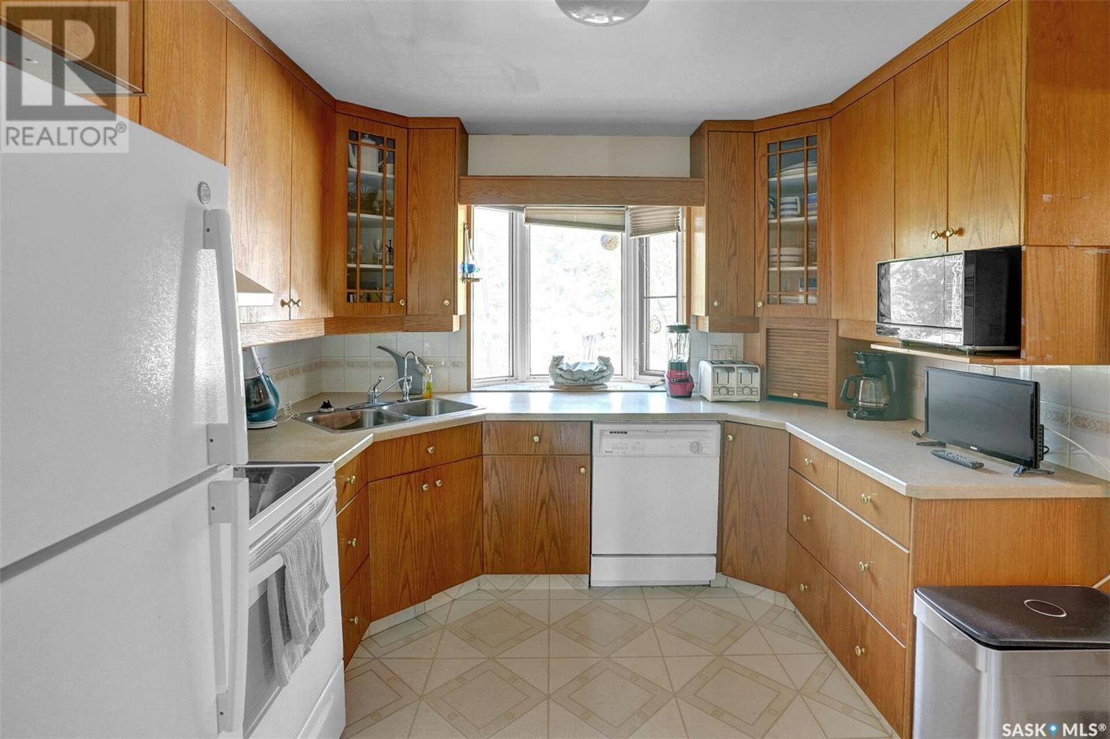 Regina, SK S4S5C4,20 Montgomery ROAD