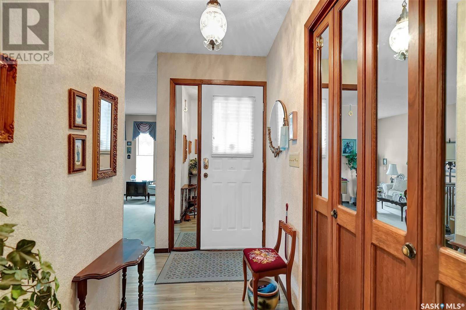 Regina, SK S4X2Y3,7218 Sherwood DRIVE