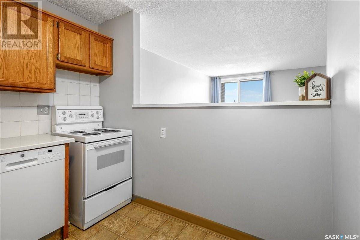 Regina, SK S4S6Y8,305 4545 Rae STREET