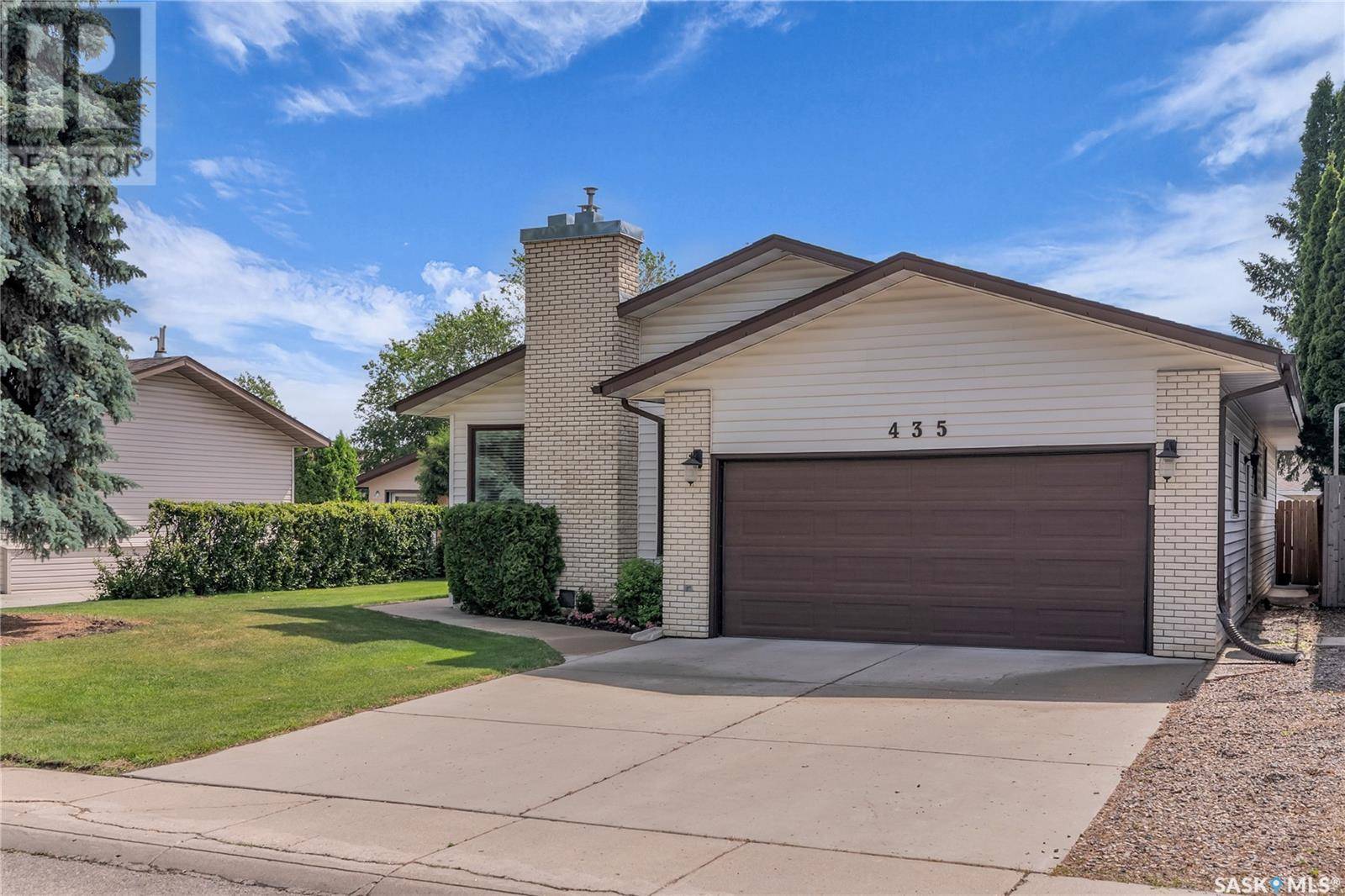 435 Sylvian CRESCENT, Saskatoon, SK S7H5E8