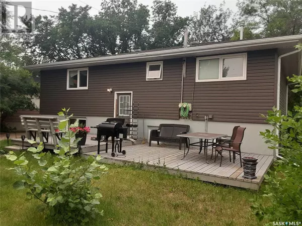 Swift Current, SK S9H3R1,465 7th AVENUE SE