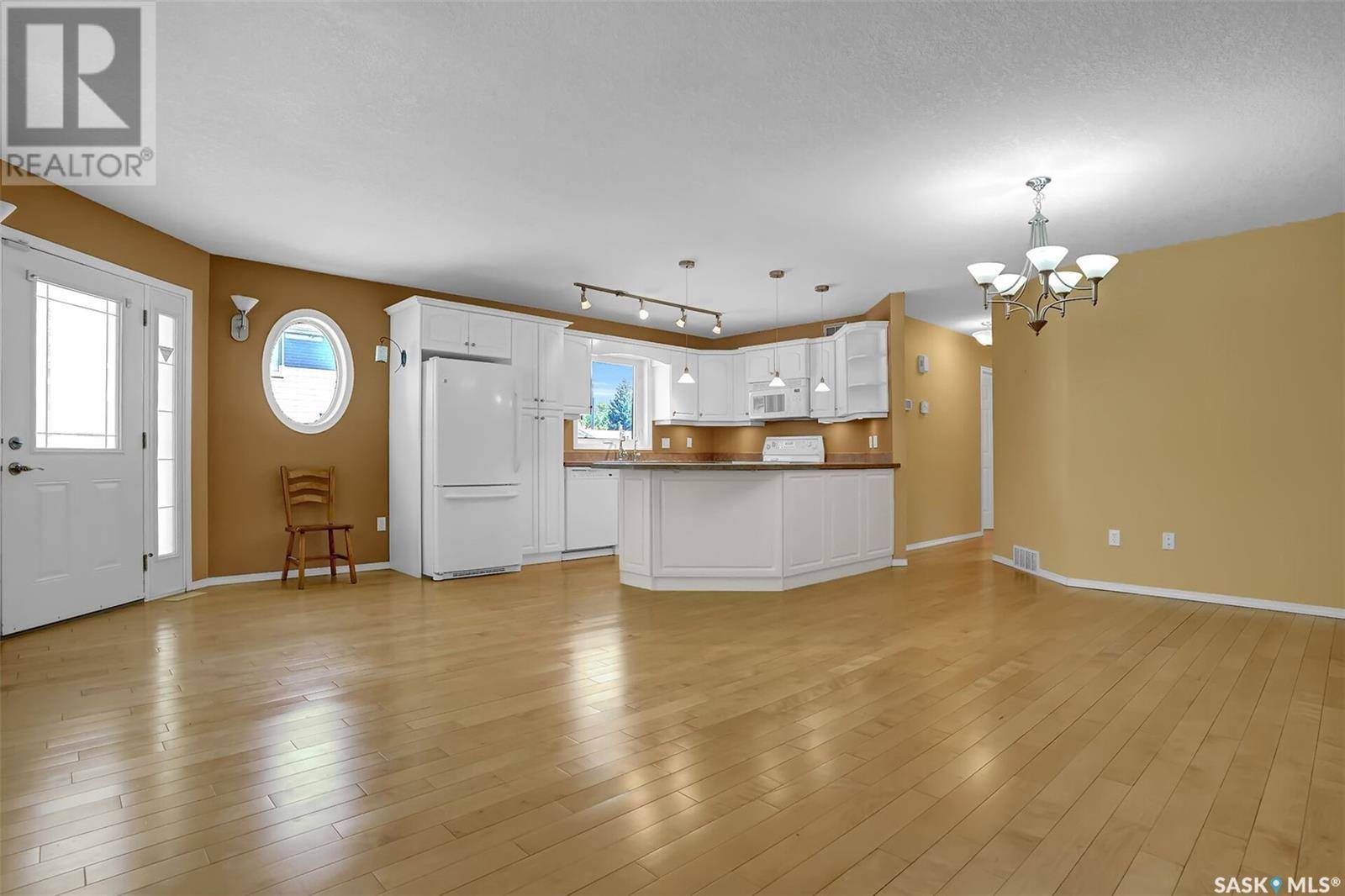 Regina, SK S4N2Z9,2701 McDonald STREET