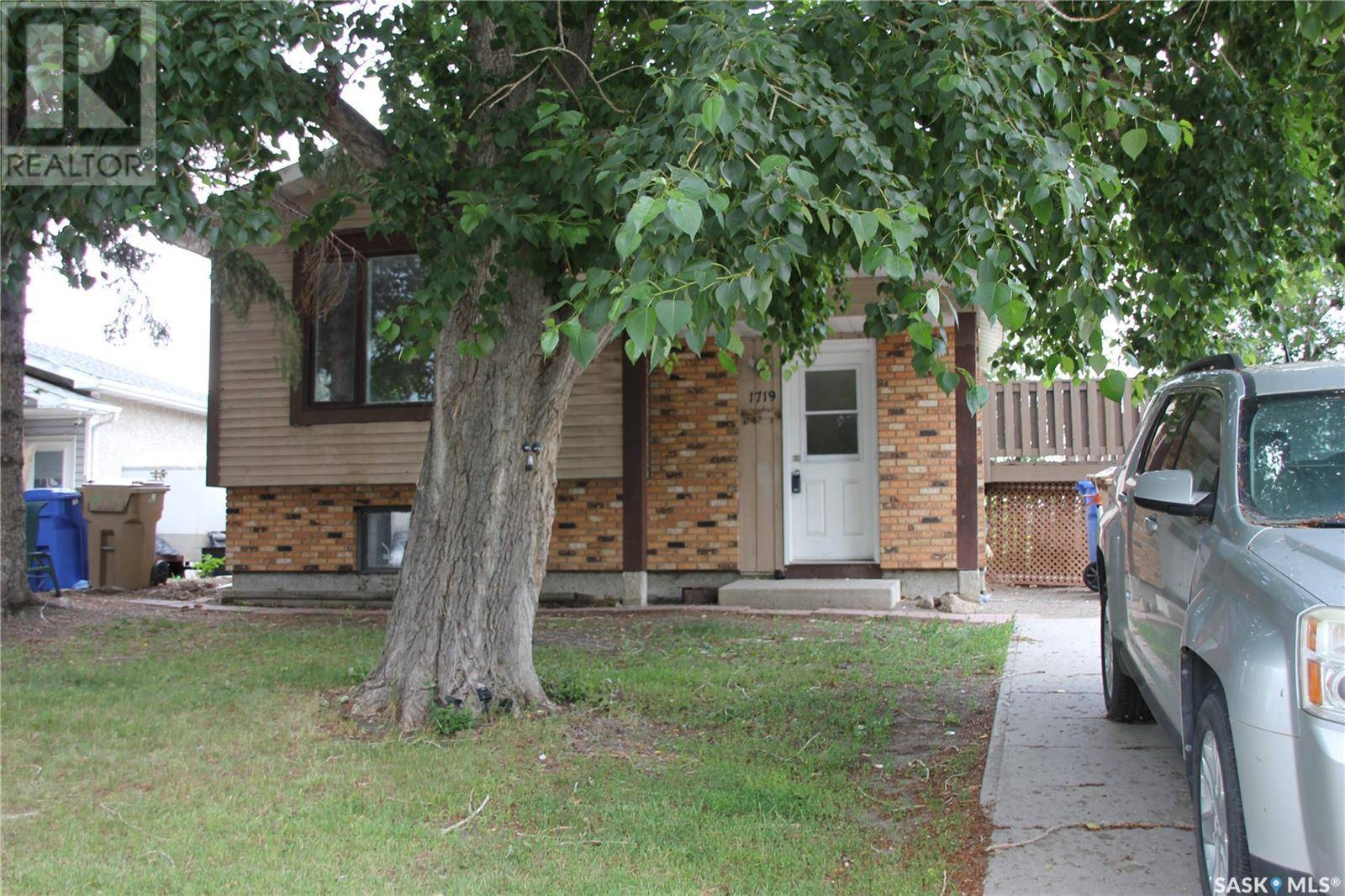Regina, SK S4N6B4,1719 Fleet STREET
