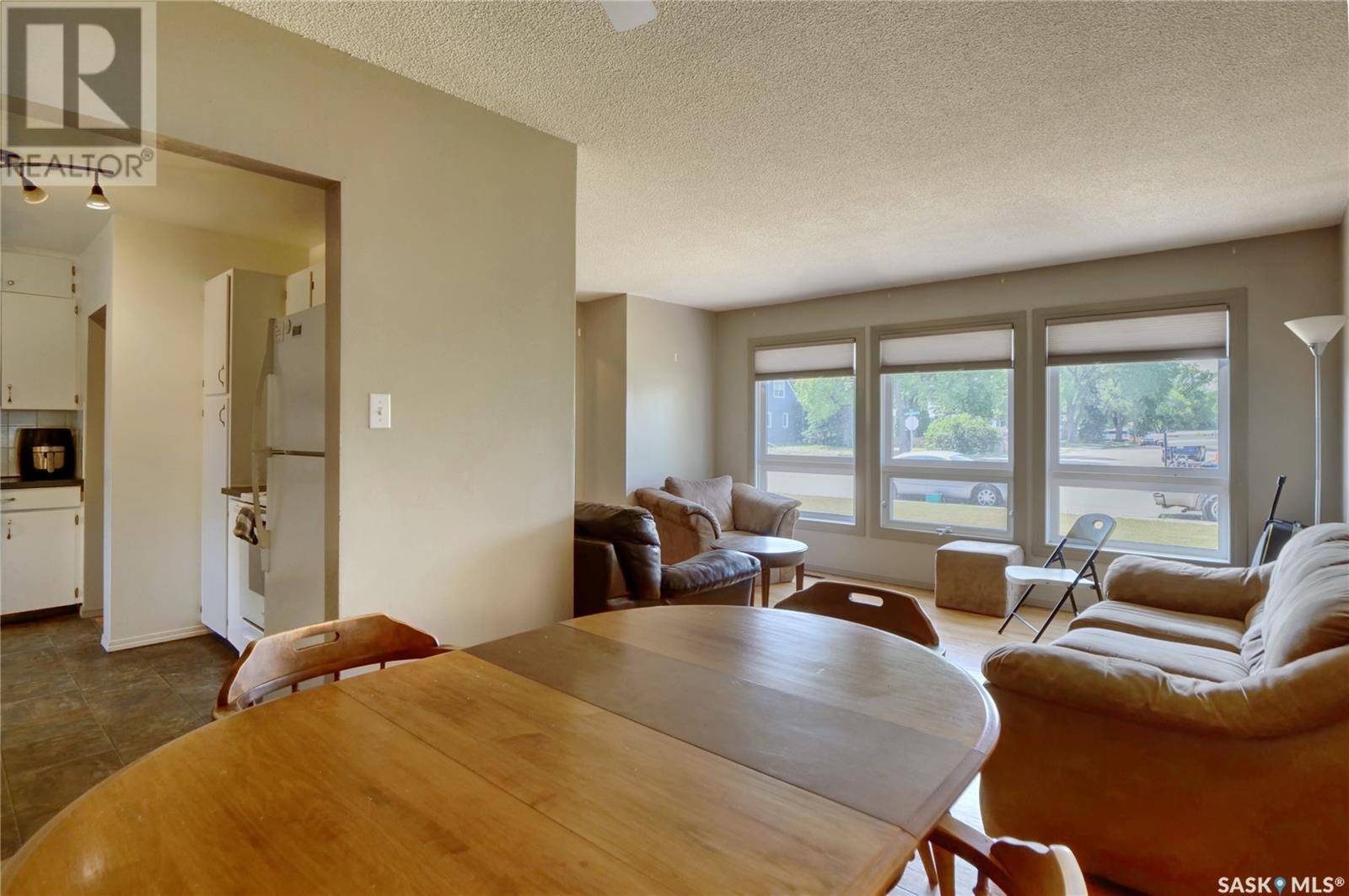 Moose Jaw, SK S6H2T7,736 Saskatchewan STREET W