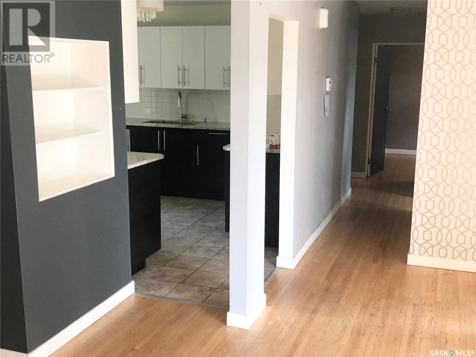 Regina, SK S4T5C8,712 Empress STREET