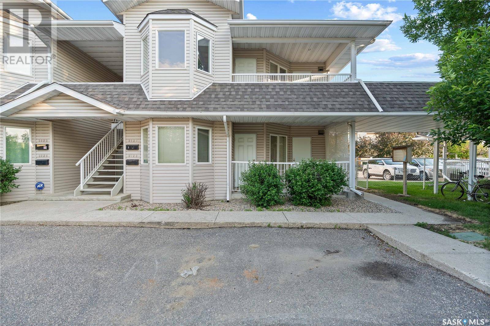 Regina, SK S4V2P6,3123 TRUESDALE DRIVE