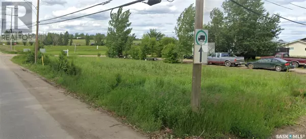 Moose Jaw, SK S6H0T1,903 Oxford STREET E