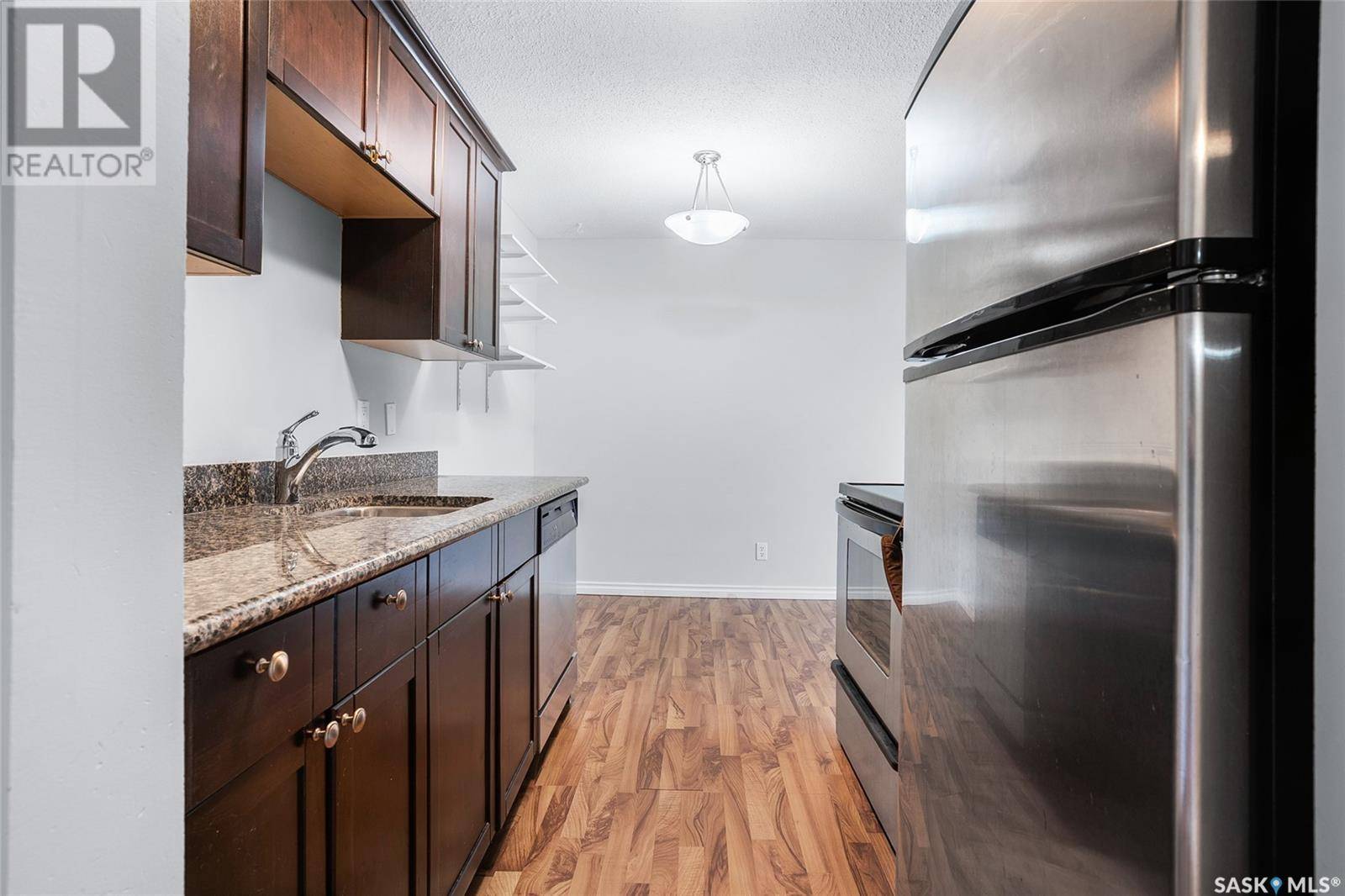 Saskatoon, SK S7H4T7,9 176 Acadia COURT