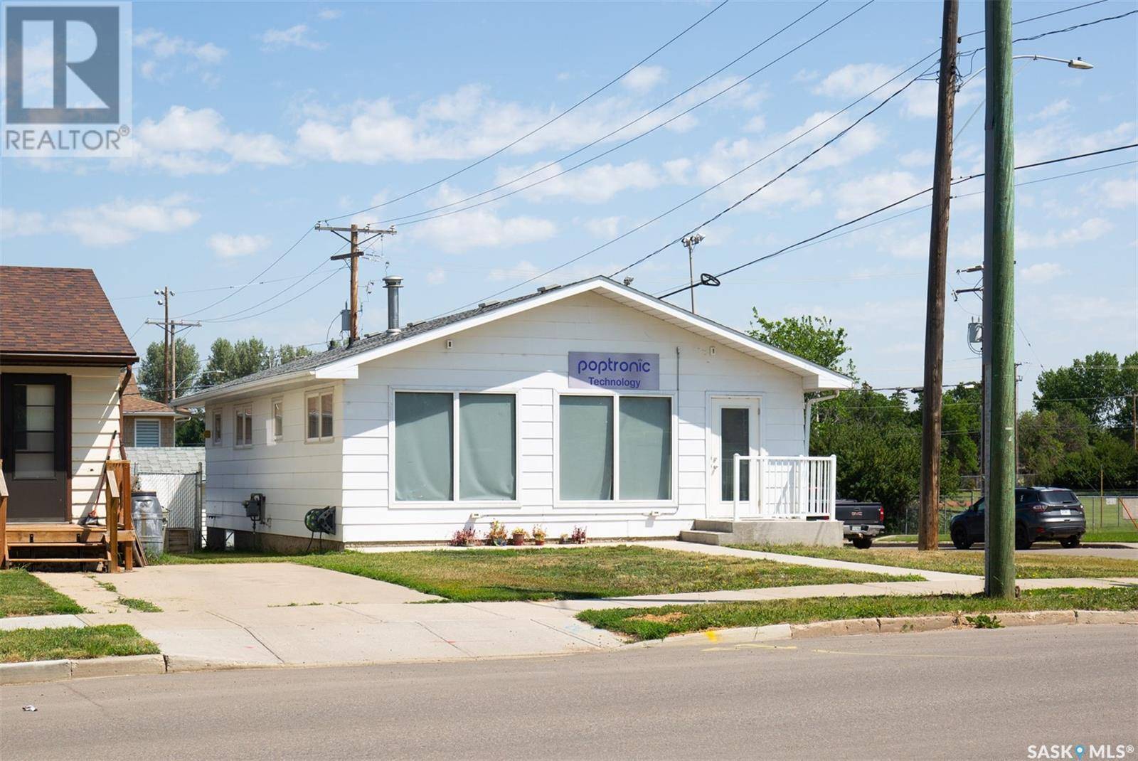 604 3rd AVENUE NE, Moose Jaw, SK S6H0L5