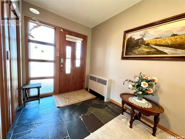 Swift Current, SK S9H2J7,335 4TH AVENUE NE