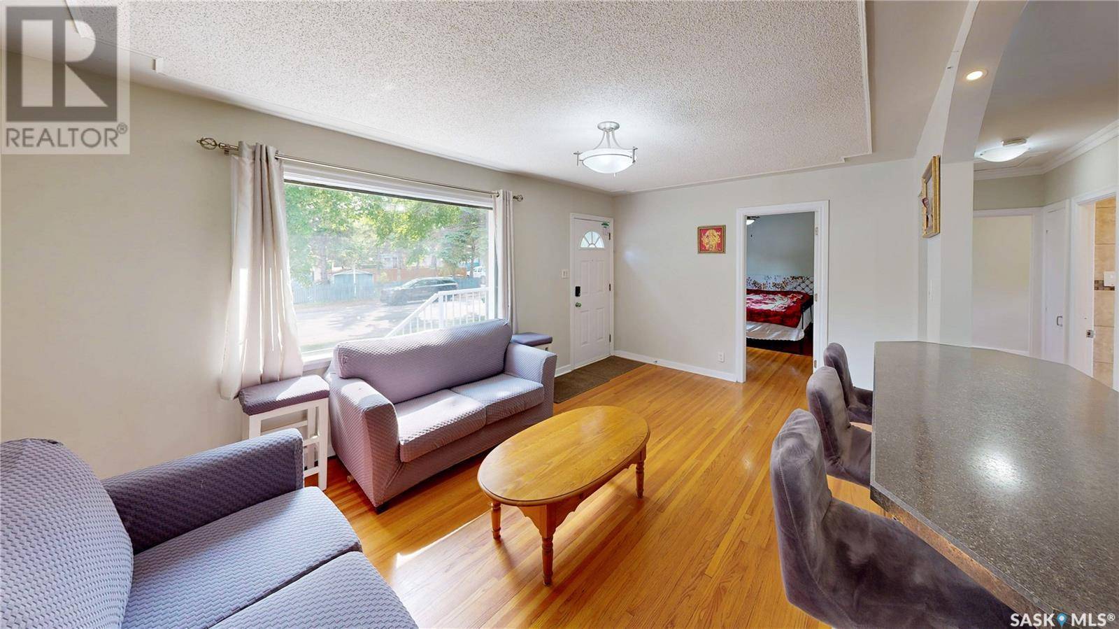 Regina, SK S4T4Z6,956 Royal STREET