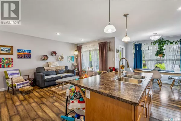 Prince Albert, SK S6V2L6,897 5th STREET E