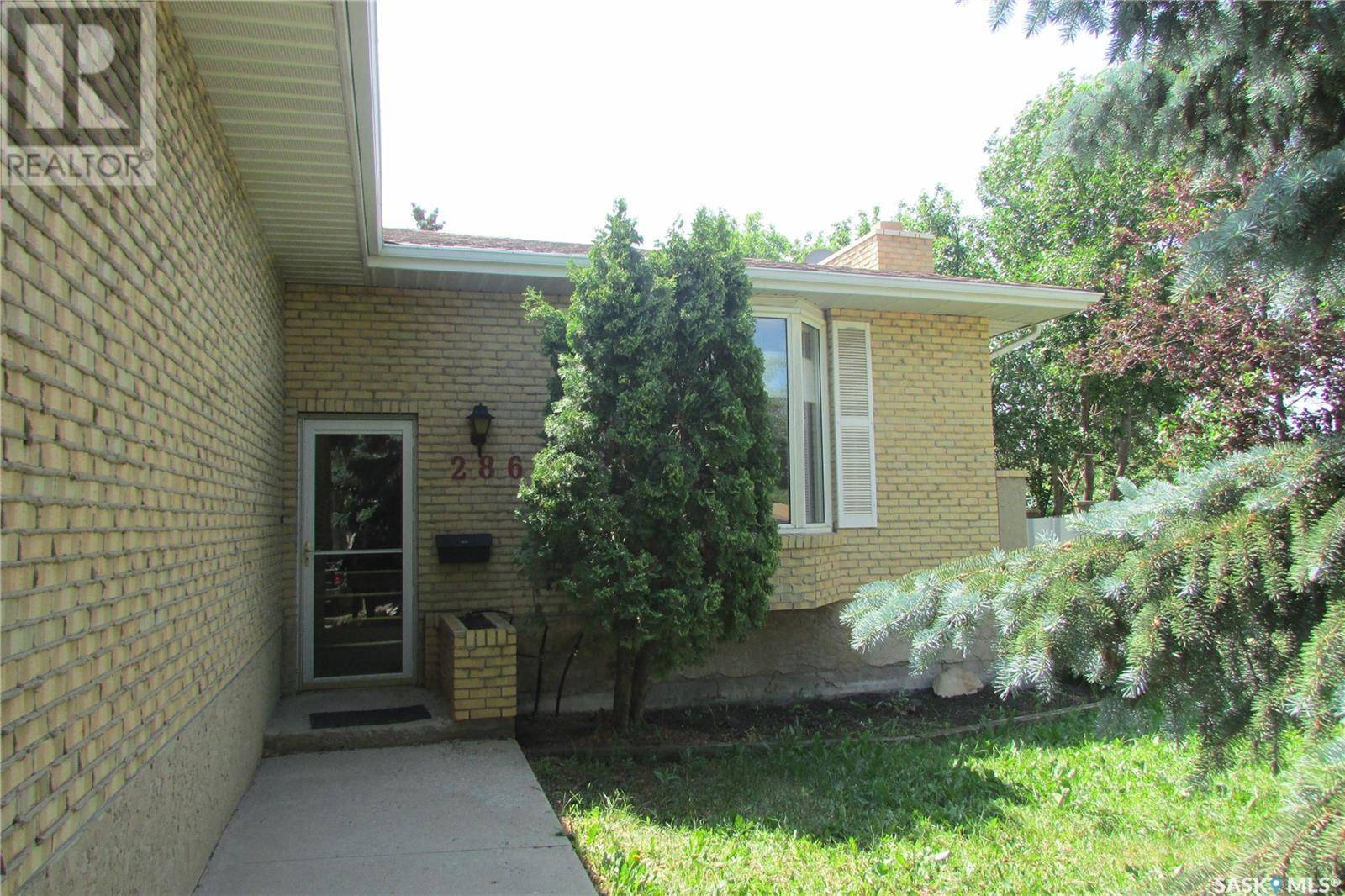 Regina, SK S4N1B7,286 Froom CRESCENT