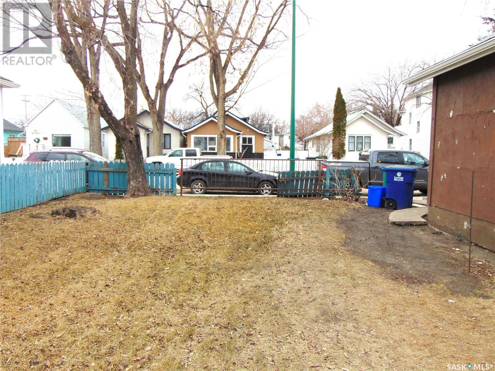 Saskatoon, SK S7M1T5,430 F AVENUE S