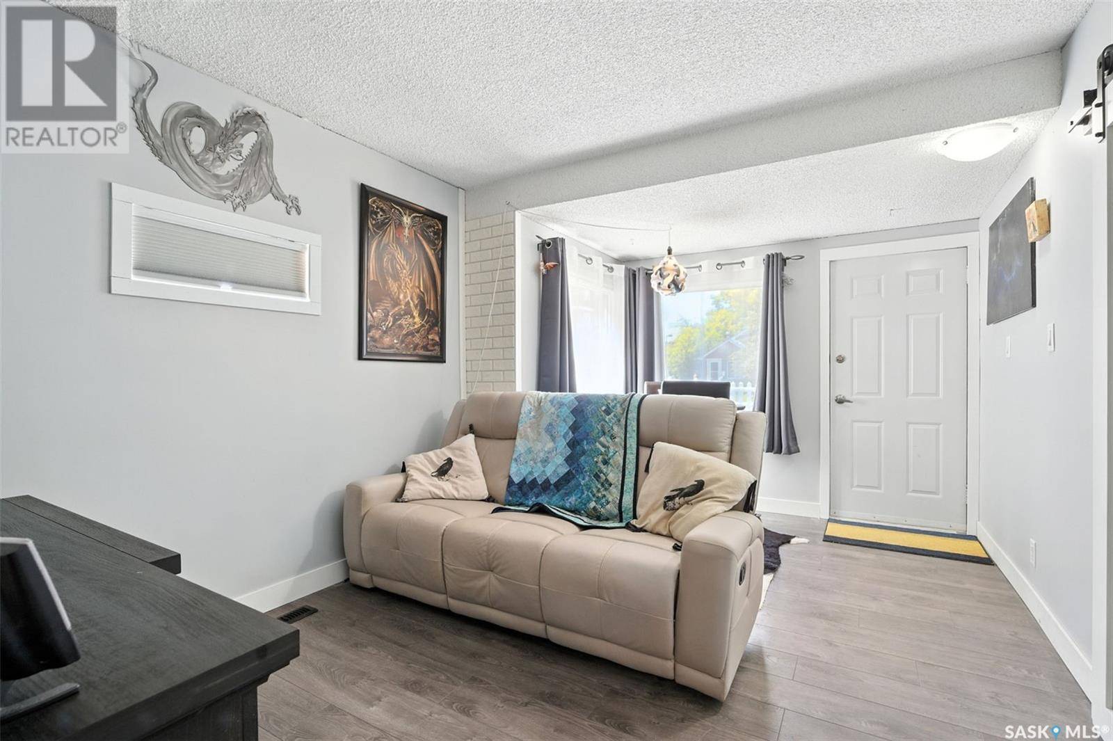 Saskatoon, SK S7M2C8,212 K AVENUE S