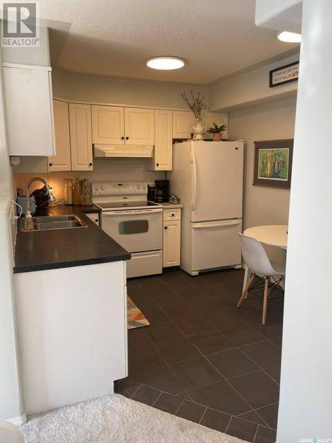 Regina, SK S4T1A3,201 2217 Angus STREET