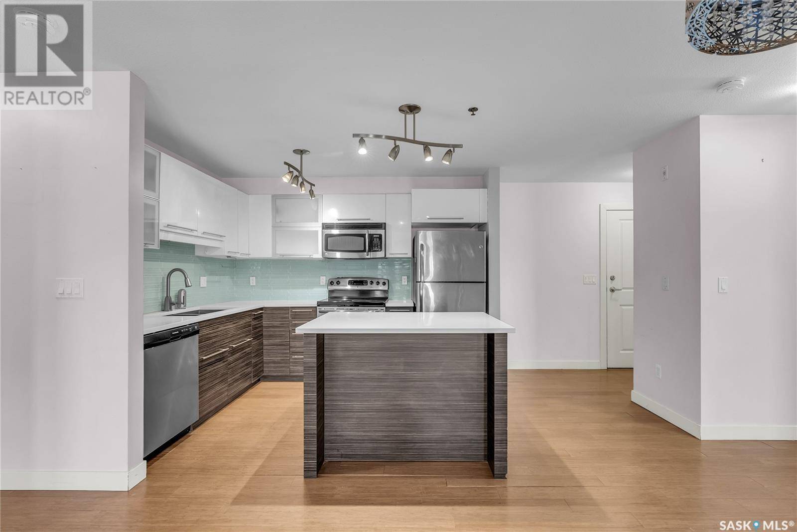 Saskatoon, SK S7T0J7,211A 415 Hunter ROAD