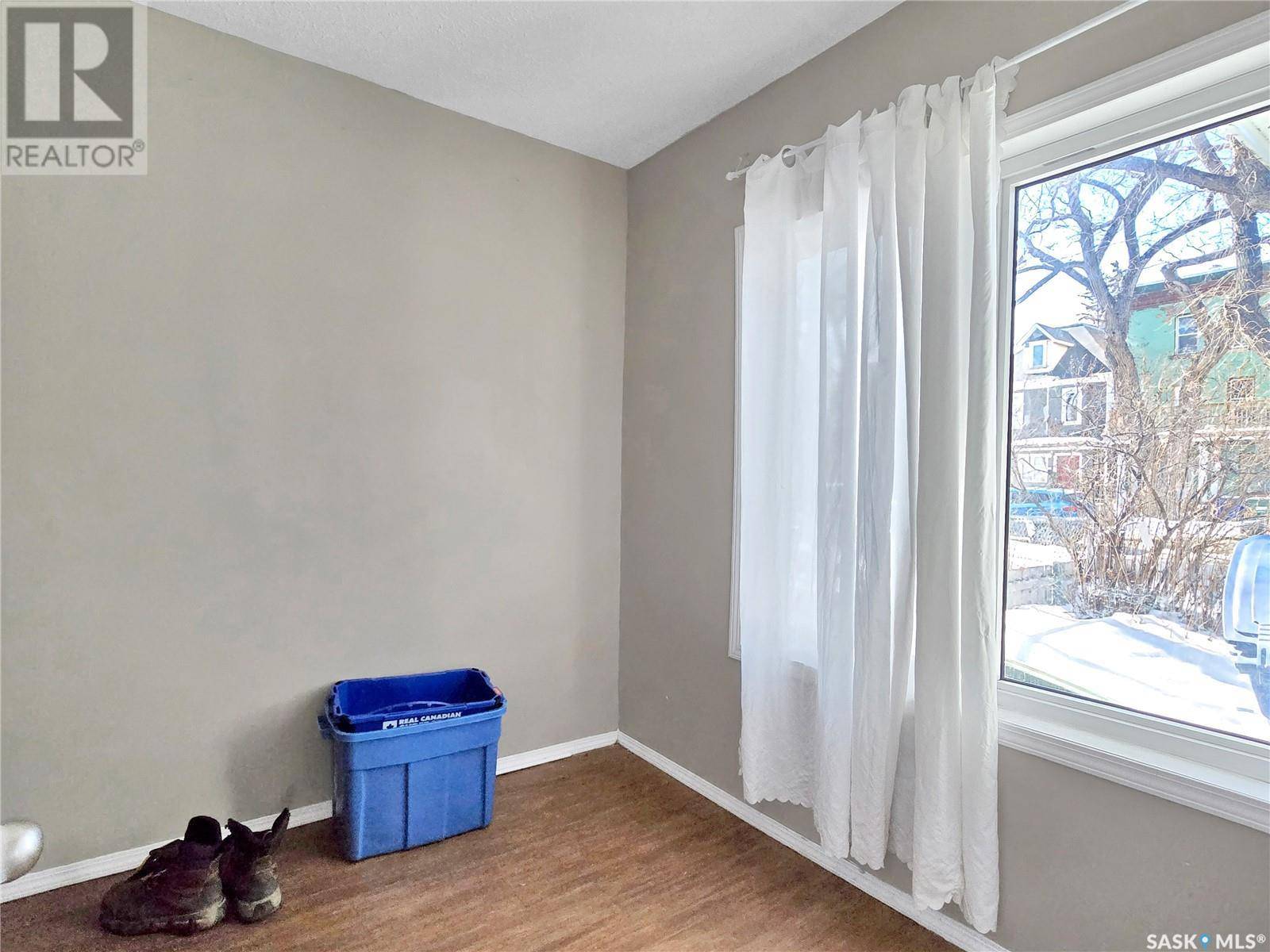 Saskatoon, SK S7M1S1,312 E AVENUE S