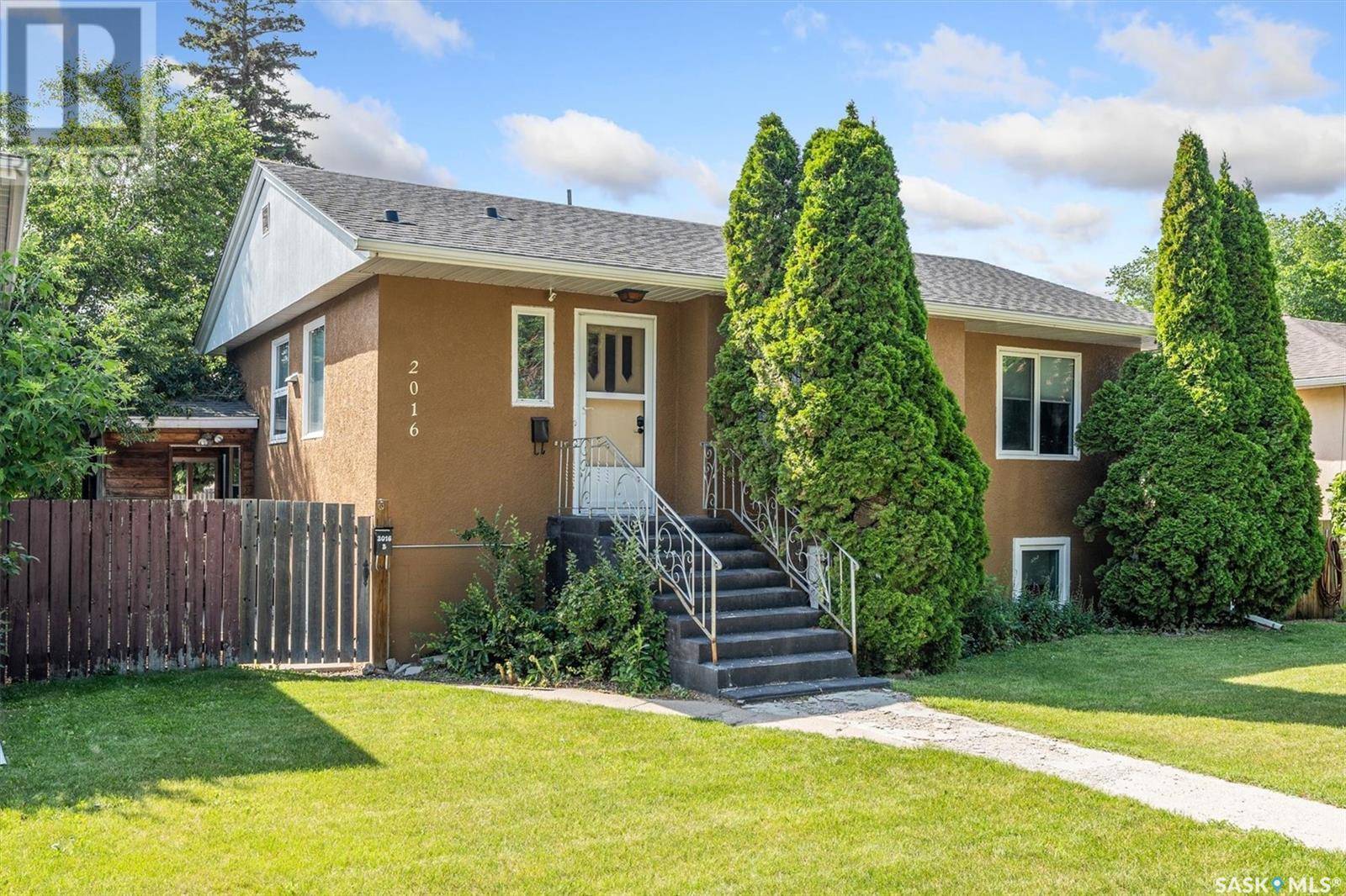 2016 William AVENUE, Saskatoon, SK S7J1A3