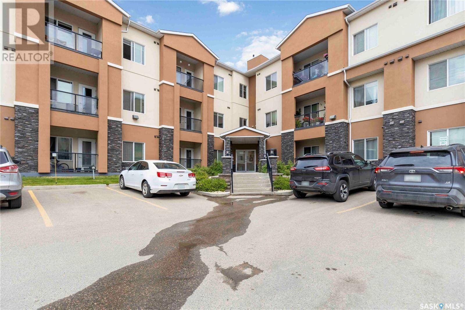 Saskatoon, SK S7V0N7,336 142 Pawlychenko LANE