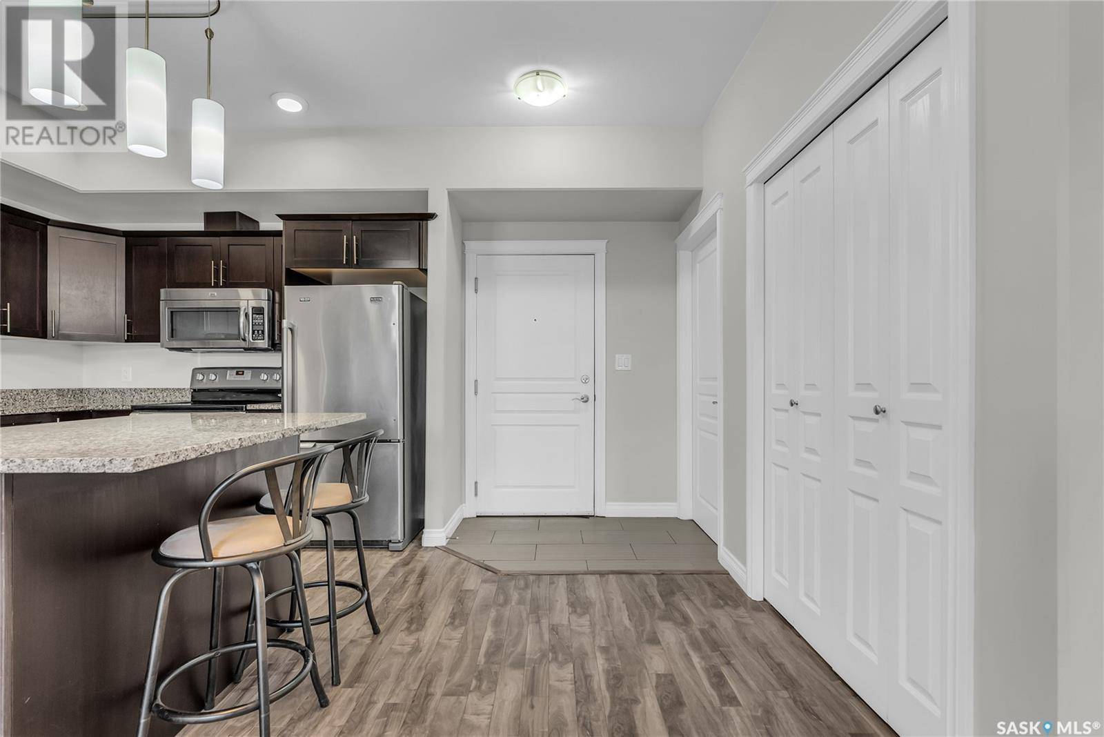 Saskatoon, SK S7W0T2,208 412 Willowgrove SQUARE
