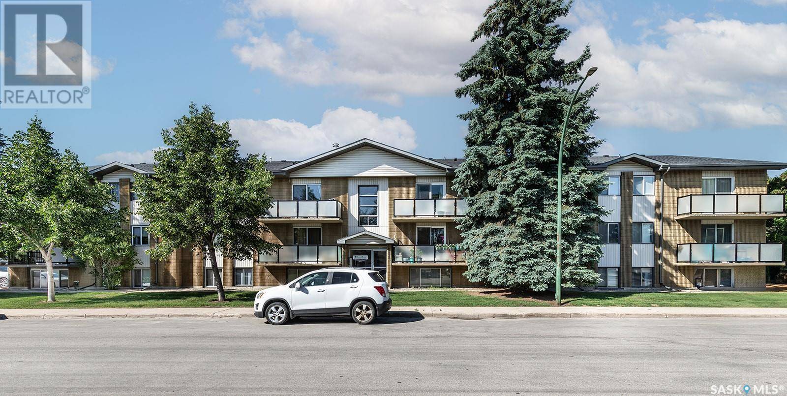 Saskatoon, SK S7K1G7,6 111 ST LAWRENCE CRESCENT