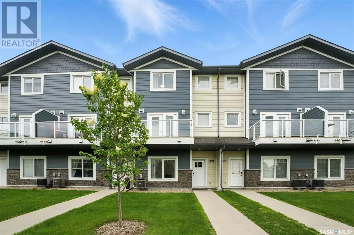 Saskatoon, SK S7T0R6,206 212 Willis CRESCENT