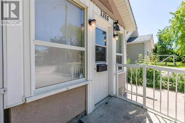 Moose Jaw, SK S6H4A9,1315 6th AVENUE NW