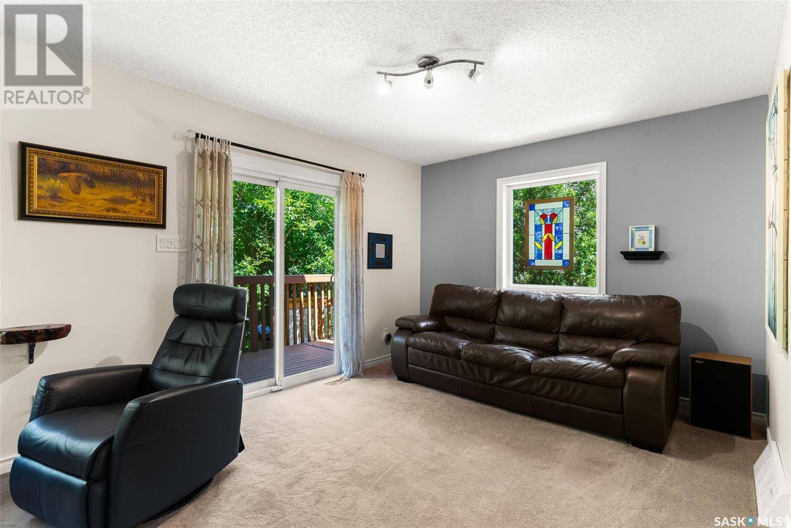 Regina Beach, SK S0G4C0,518 9th STREET E