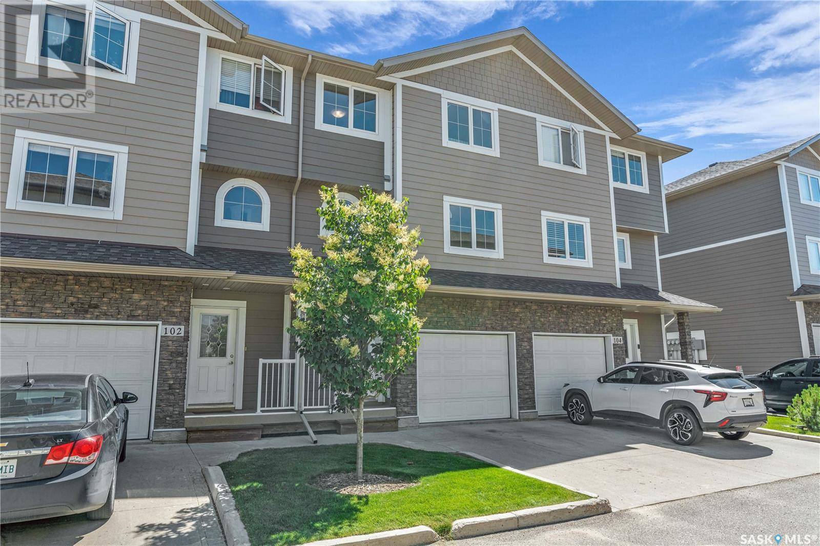 Saskatoon, SK S7T0R6,103 212 Willis CRESCENT