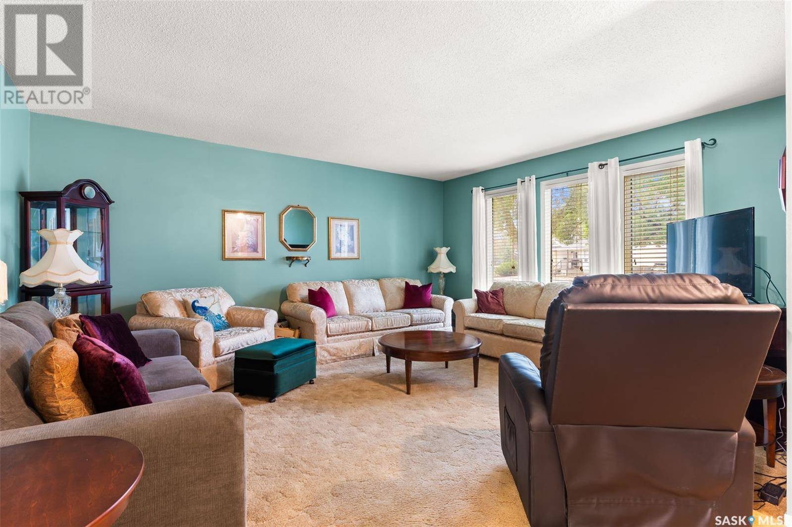 Regina, SK S4R3C6,14 HAMMOND ROAD