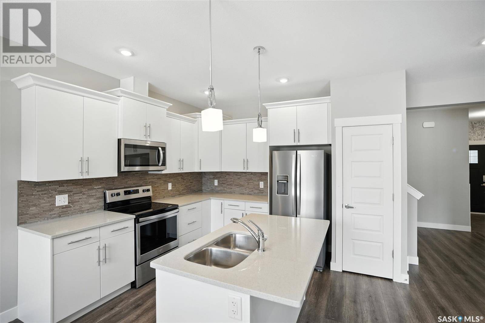 Warman, SK S0K4S4,21 900 St Andrews LANE