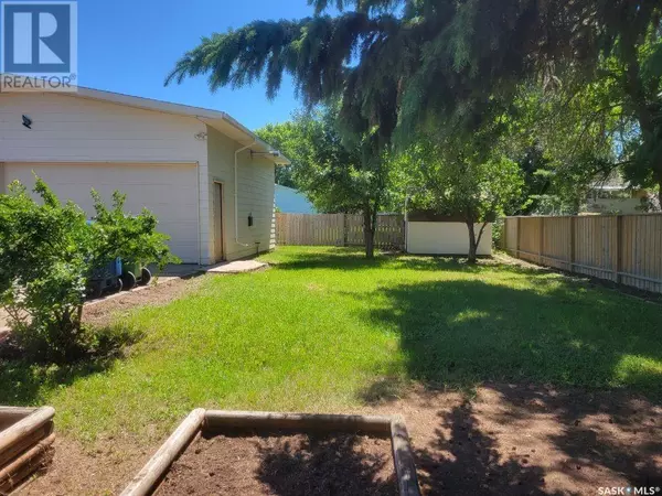 Moose Jaw, SK S6J1A4,54 Buttercup CRESCENT NW