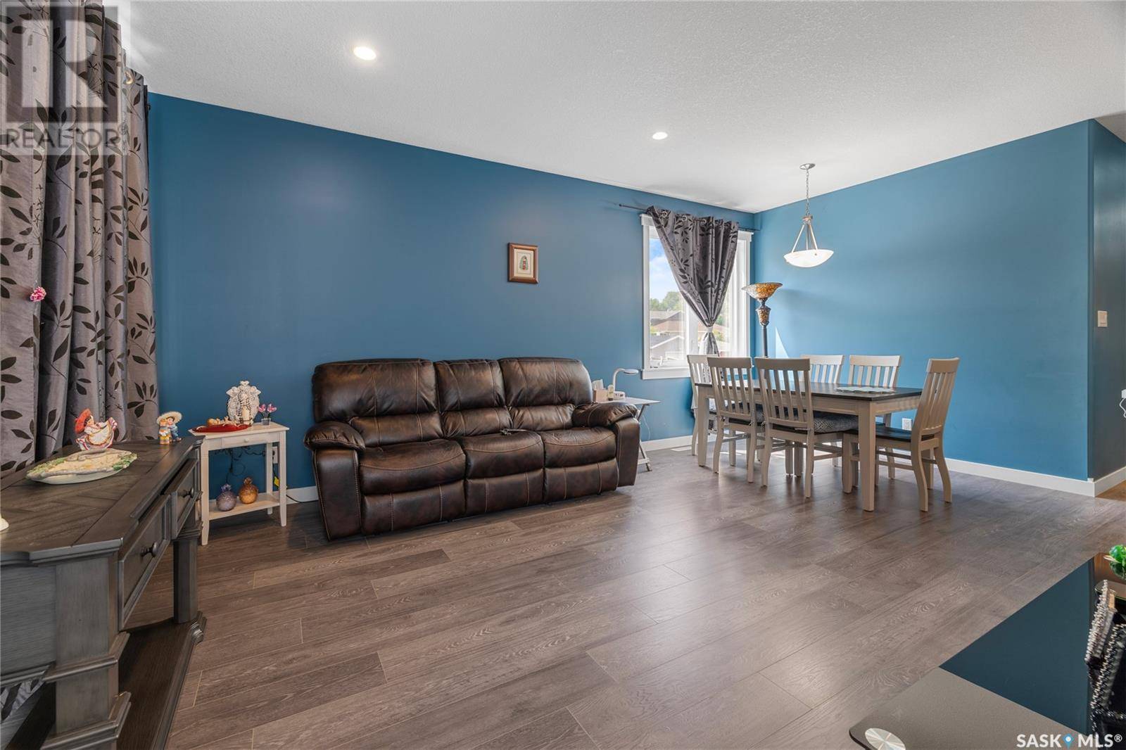 Regina, SK S4N2R3,2782 Francis STREET